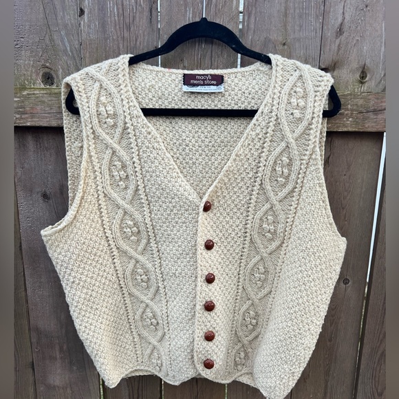 Classic Knit Vest